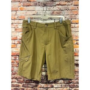 Patagonia khaki nylon tan shorts Men's Quandary size 34